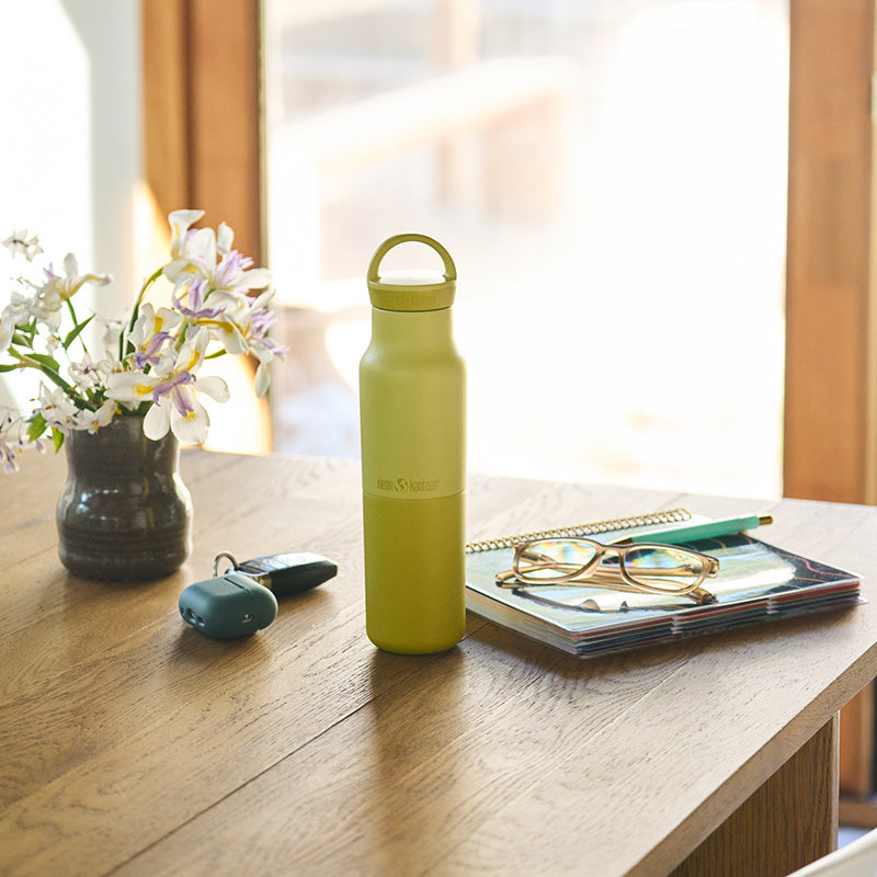 12oz-rise-classic-with-arch-loop-cap-t4 12oz_rise_classic_insulated_acacia_table_square.jpg