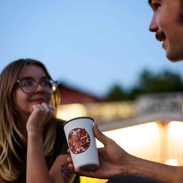 16oz-pint-cup-santa-cruz-t7 16oz_pints_santa_cruz_vacationdot_couple_square.jpg