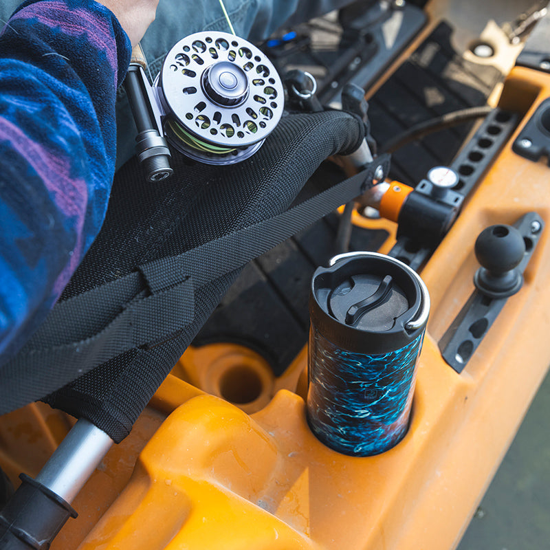 16oz-tkwide-with-cafe-cap-mossy-oak-d6 16oz_tumbler_mossyoak_bass_cafe_kayak_top_square.jpg