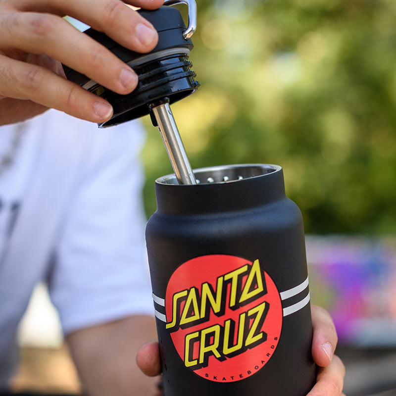 32oz-tkwide-with-twist-cap-santa-cruz-f3 32oz_tkwide_twist_water_bottle_santacruz_dot_lidoff_square.jpg