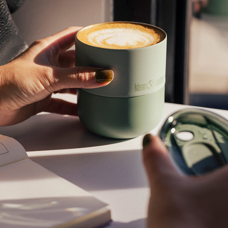 slide-lid-s1 8oz_rise_lowball_iceberg_coffee_espresso_sun_slide_lid_closeup_square.jpg