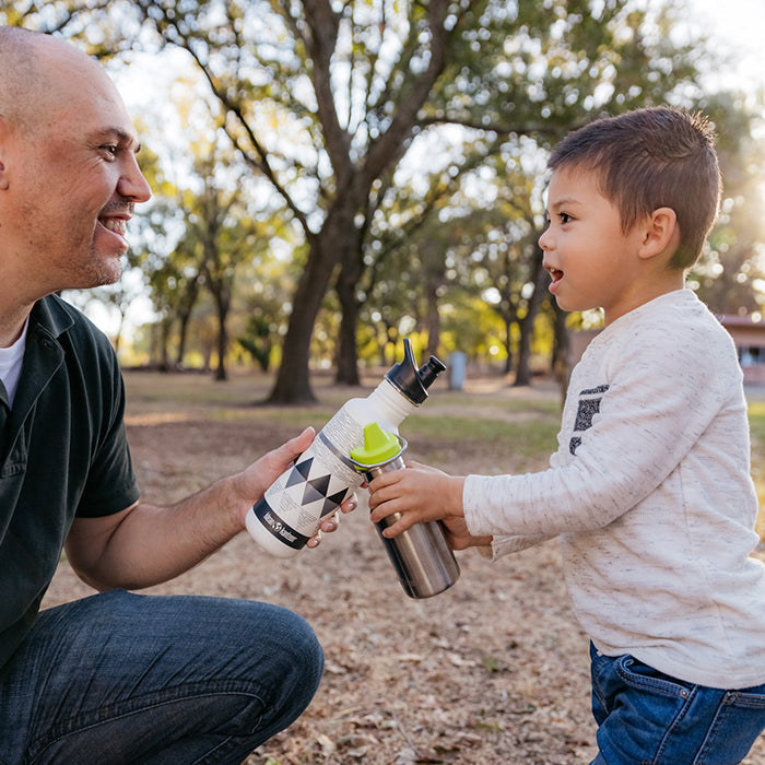 classic-kid-sippy-cap-r9 K12CNSIPPY-BS-sippy_cap_dad_lifestyle.jpg