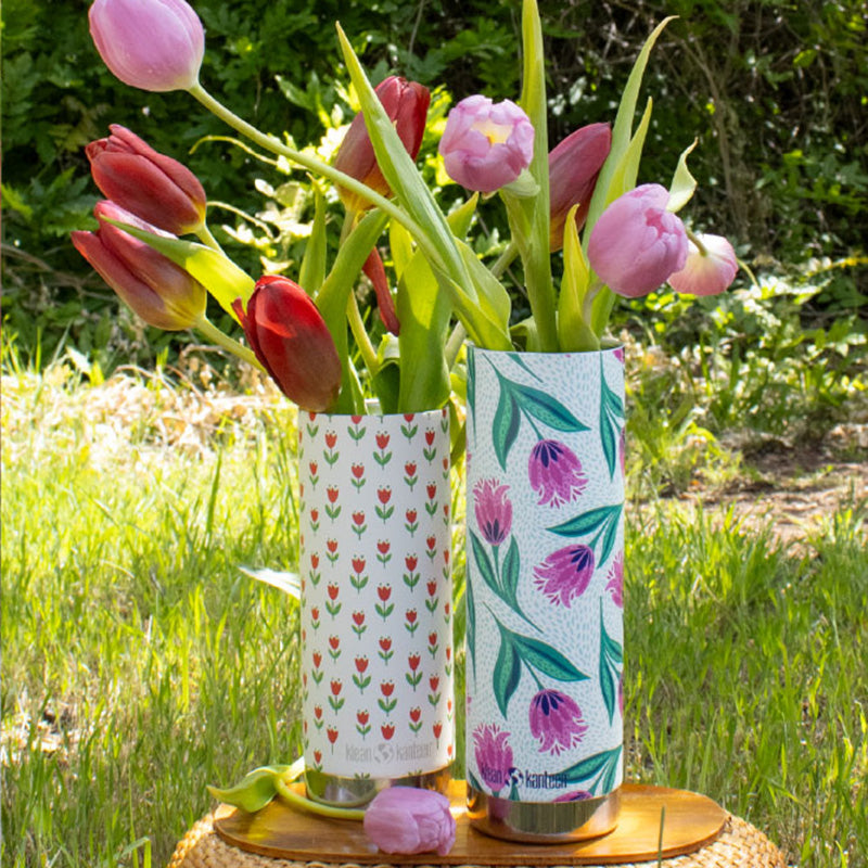 16oz-tkwide-with-cafe-red-tulips-e3 bottles_seasonal_spring_flowers_2_square.jpg