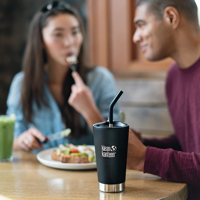 straw-2-pack-with-brush-black-t7 coffee-tumbler-metal_straw_lifestyle.jpg