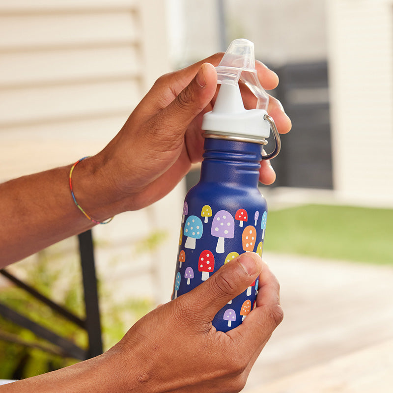 12oz-kid-s-classic-sippy-q5 kid_sippy_12oz_closeup_dustcover_square.jpg