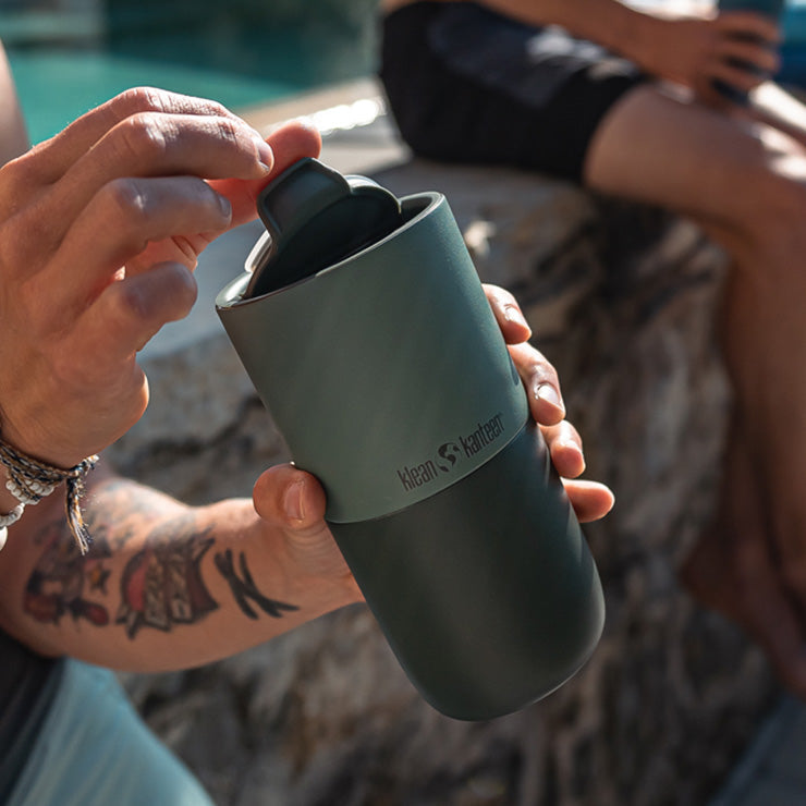 flip-lid-h5 rise_flip_lid_small_tumbler_open.jpg