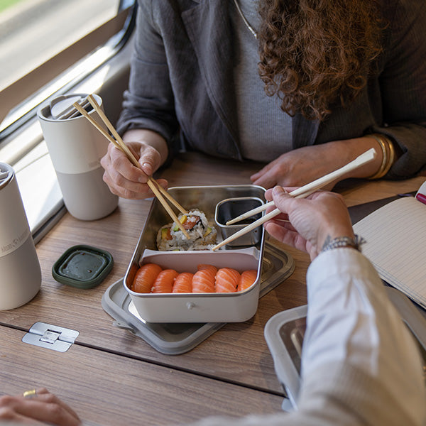 55oz-rise-food-box-big-meal-c0 rise_food_lunch_box_big_meal_tofu_sushi_share_square.jpg